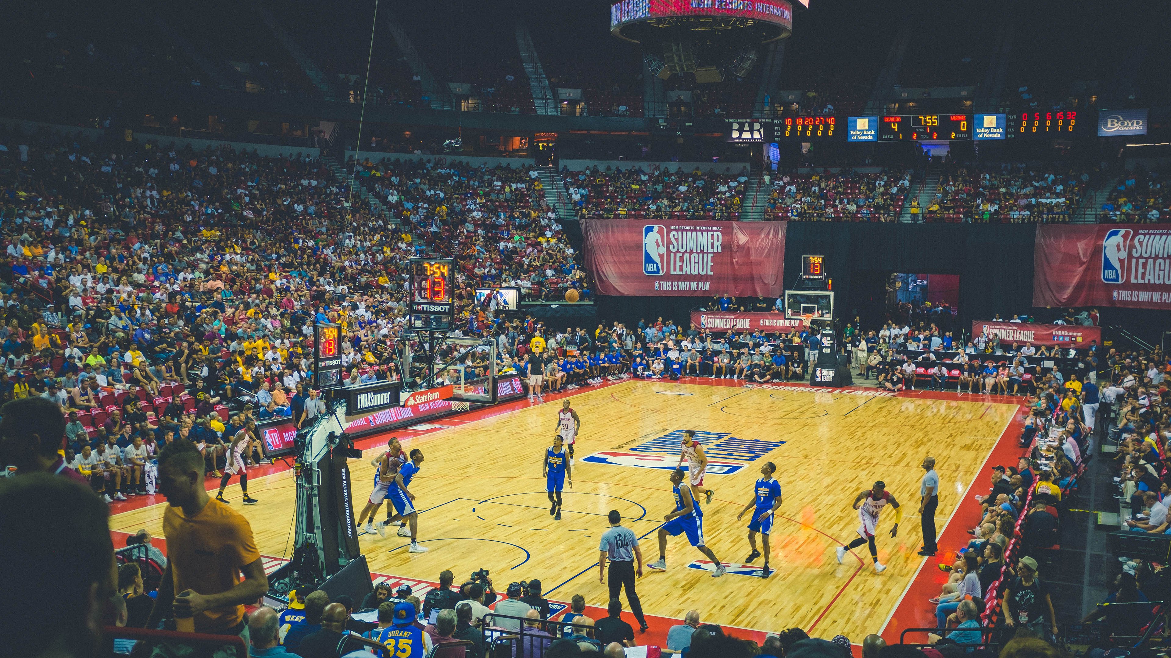 NBA球员转会市场动态，nba转会名单