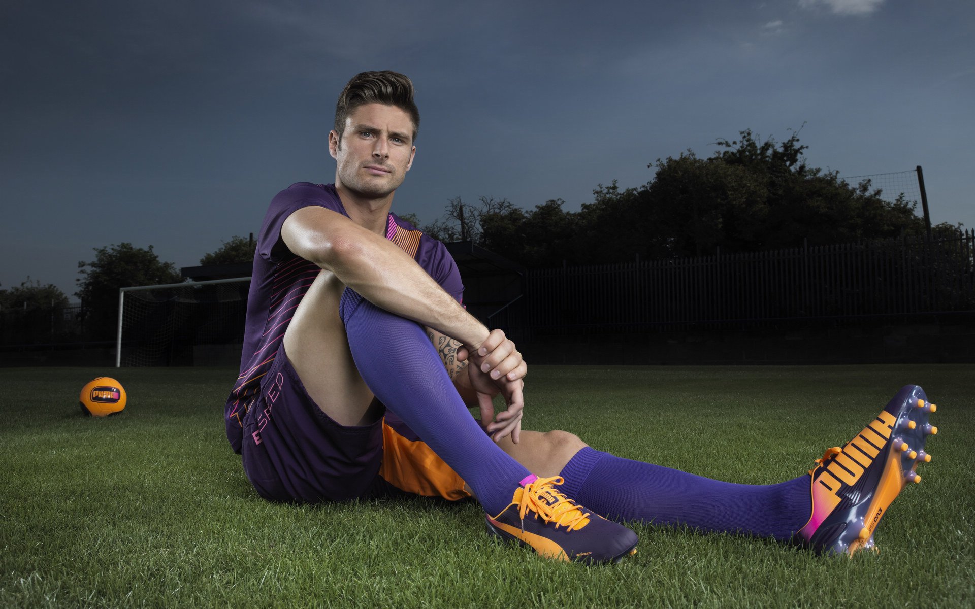 前场站位灵活打乱盯防节奏